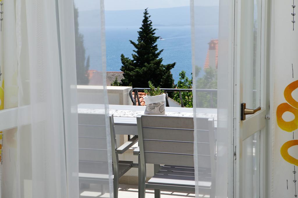 Apartments Diana - New Heated Pool Bol Exterior foto