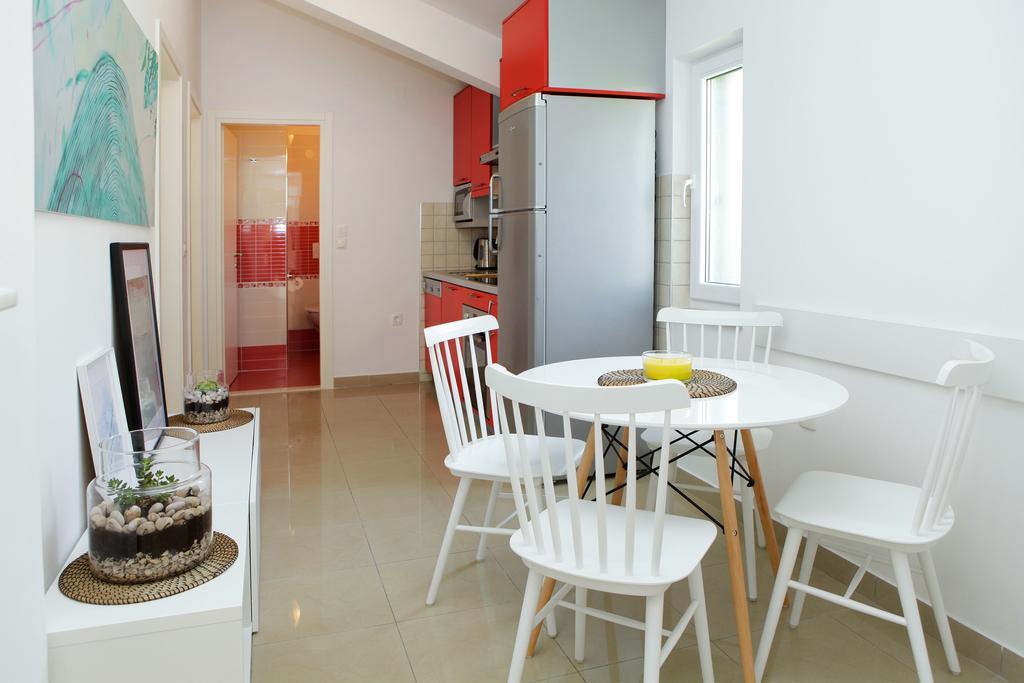 Apartments Diana - New Heated Pool Bol Exterior foto