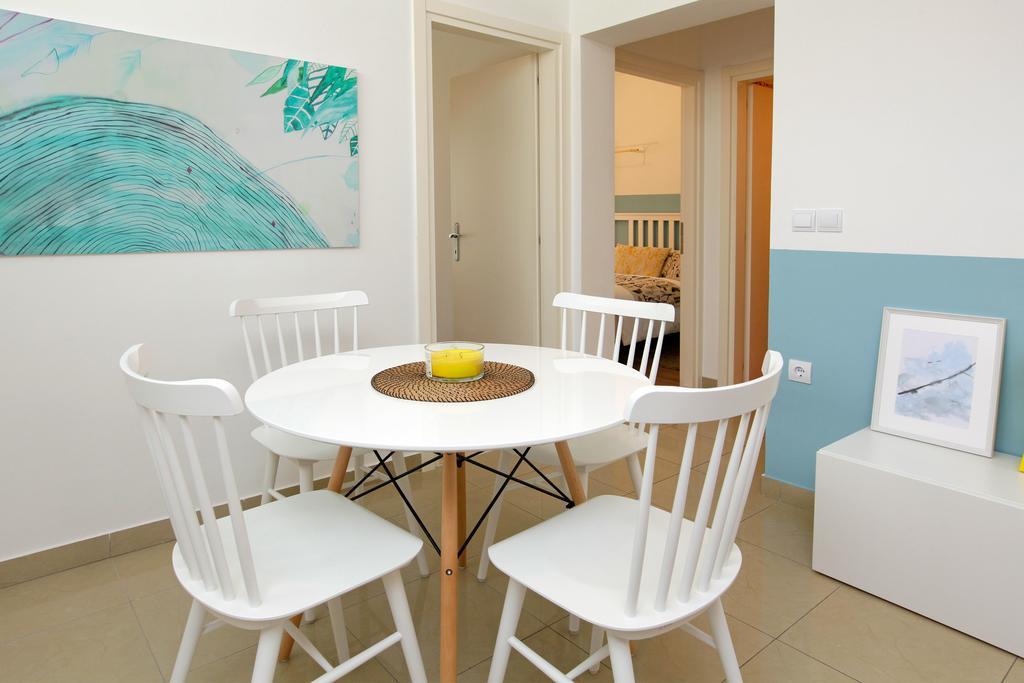 Apartments Diana - New Heated Pool Bol Exterior foto